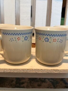 Ceramic Corning Mugs Set of 4 Needle Point Pattern 12oz